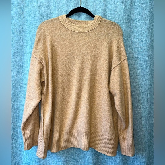 Women's Aerie Sweater Small---RUNS LARGE - Picture 1 of 5